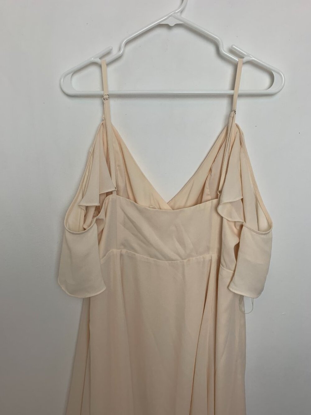Fame & Partners Cold Shoulder Ruffle Dress - Picture 6 of 9